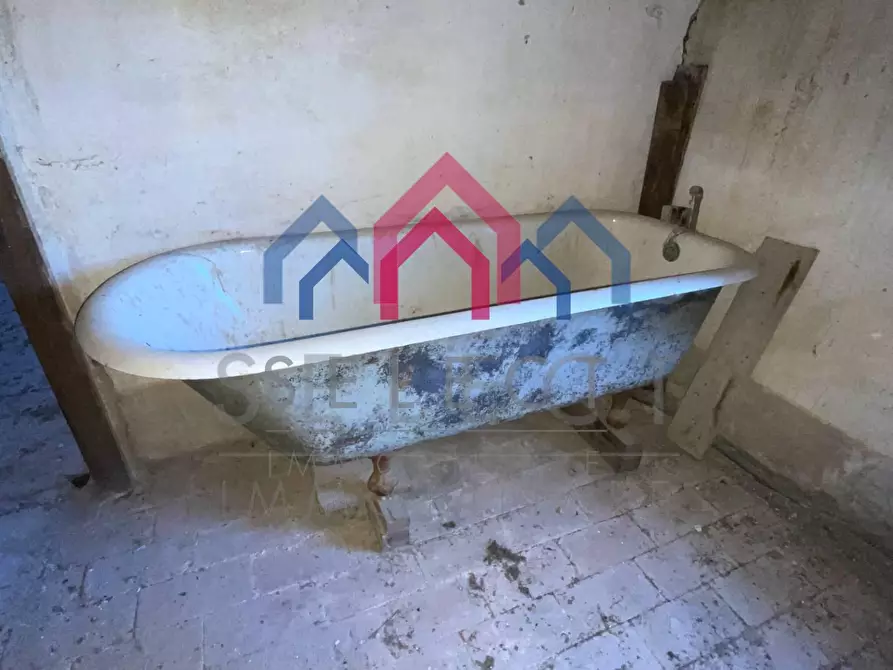 Immagine 47 di Casa semindipendente in vendita  a Borgo A Mozzano