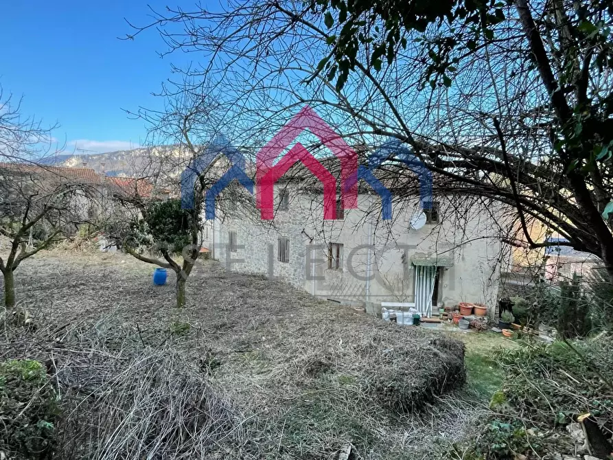 Immagine 8 di Casa semindipendente in vendita  a Borgo A Mozzano