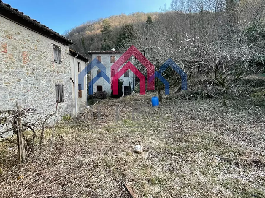 Immagine 28 di Casa semindipendente in vendita  a Borgo A Mozzano
