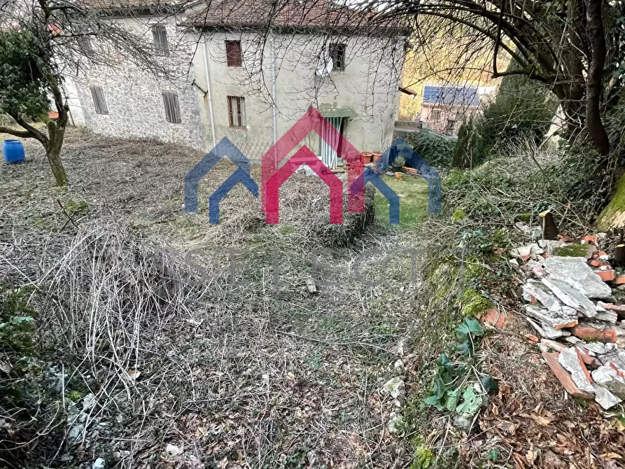 Immagine 16 di Casa semindipendente in vendita  a Borgo A Mozzano
