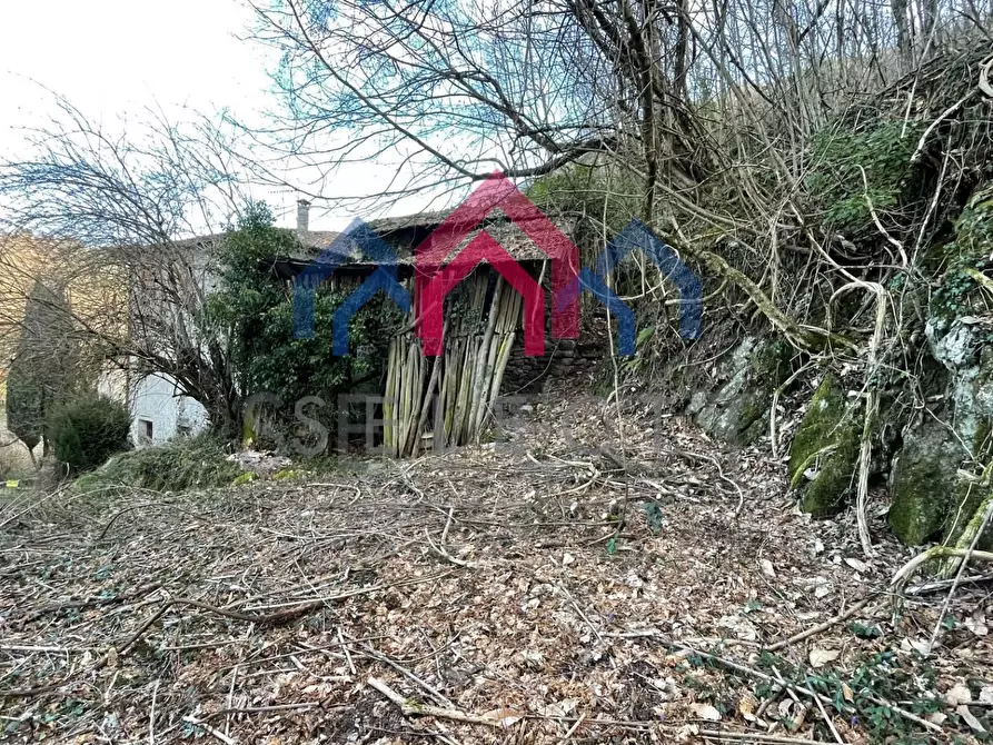 Immagine 12 di Casa semindipendente in vendita  a Borgo A Mozzano