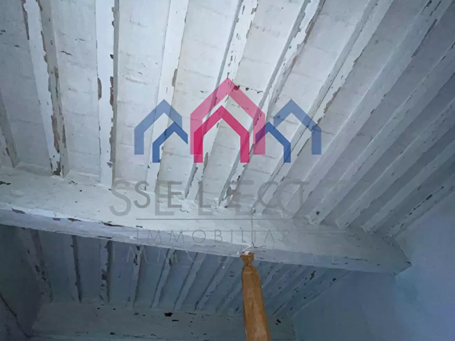 Immagine 33 di Casa semindipendente in vendita  a Borgo A Mozzano