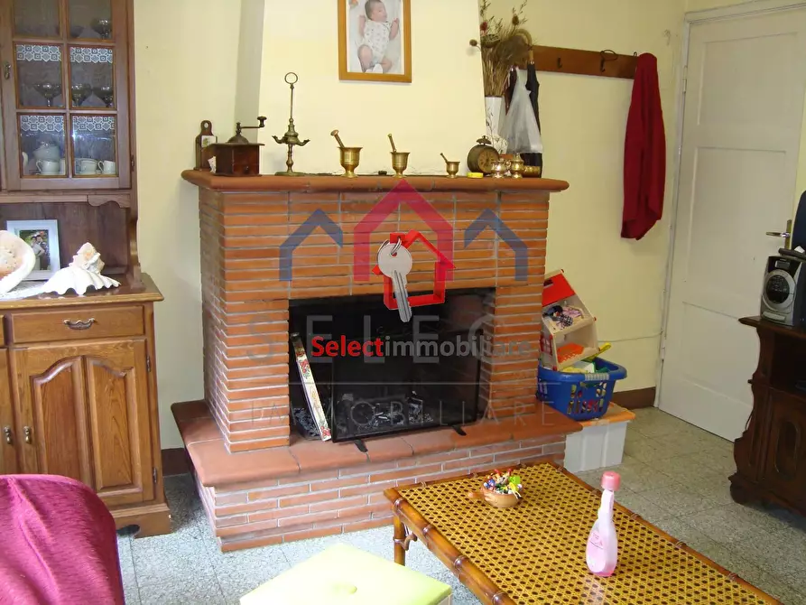 Immagine 28 di Casa semindipendente in vendita  a Bagni Di Lucca