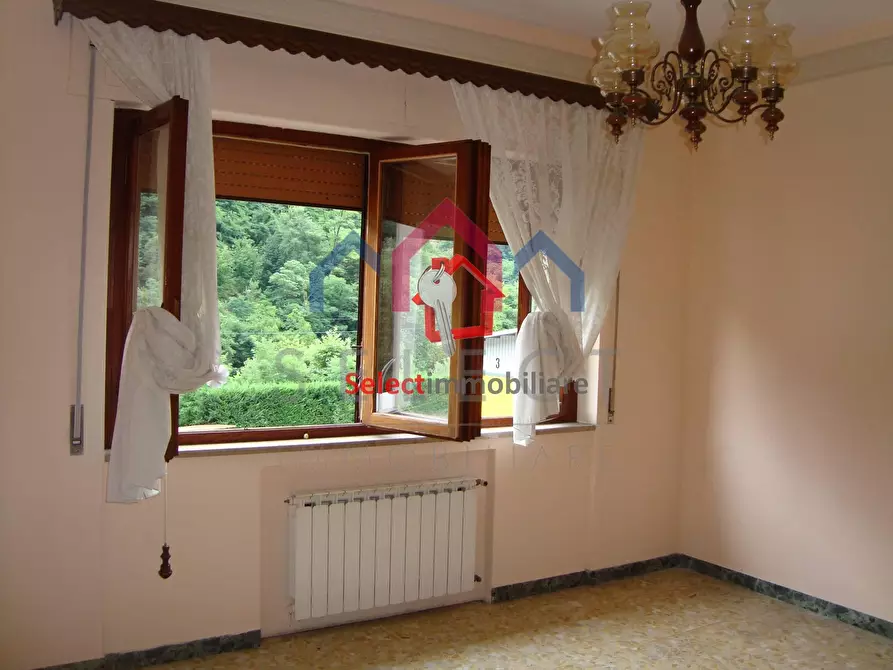 Immagine 20 di Casa semindipendente in vendita  a Bagni Di Lucca