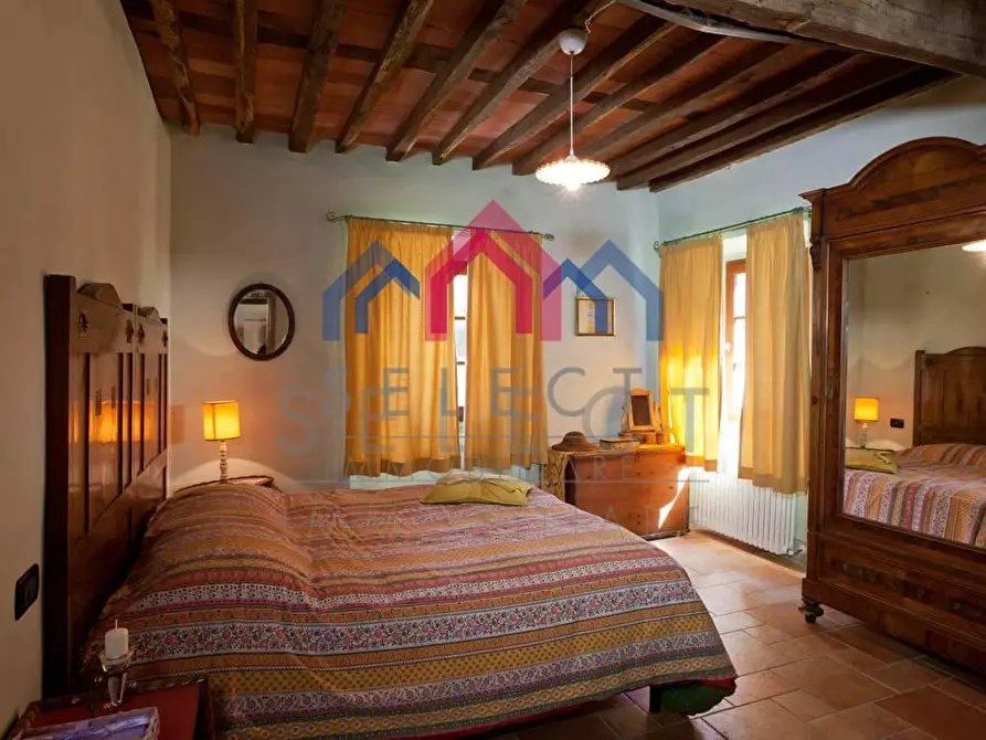 Immagine 19 di Agriturismo in vendita  a Fabbriche Di Vergemoli