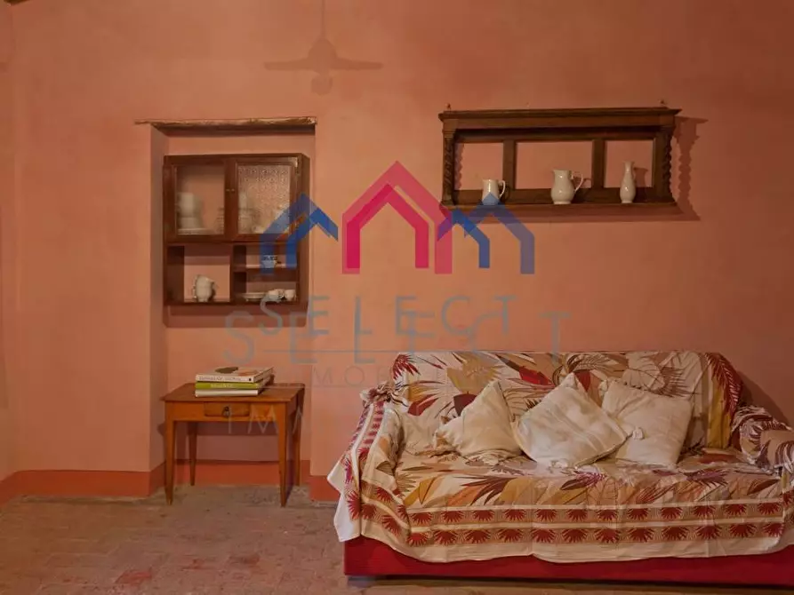 Immagine 32 di Agriturismo in vendita  a Fabbriche Di Vergemoli