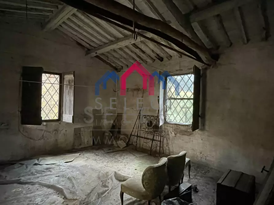 Immagine 40 di Appartamento in vendita  a Borgo A Mozzano