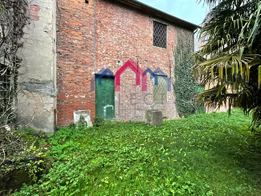 Immagine 7 di Appartamento in vendita  a Borgo A Mozzano
