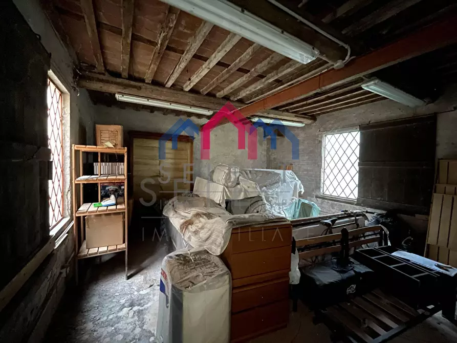 Immagine 22 di Appartamento in vendita  a Borgo A Mozzano