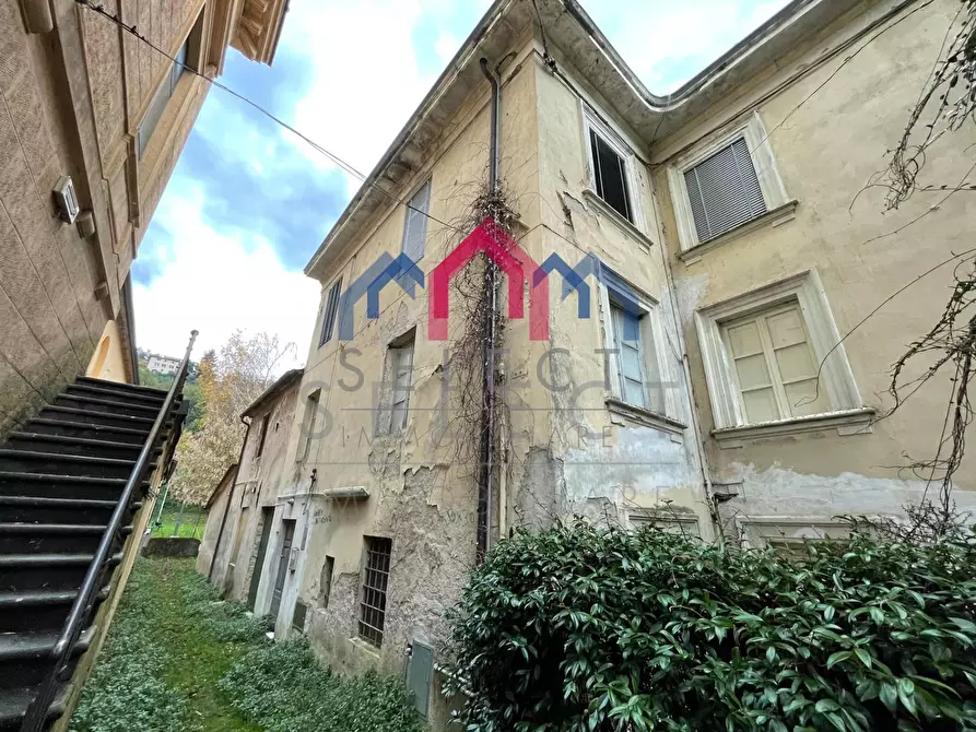 Immagine 1 di Appartamento in vendita  a Borgo A Mozzano