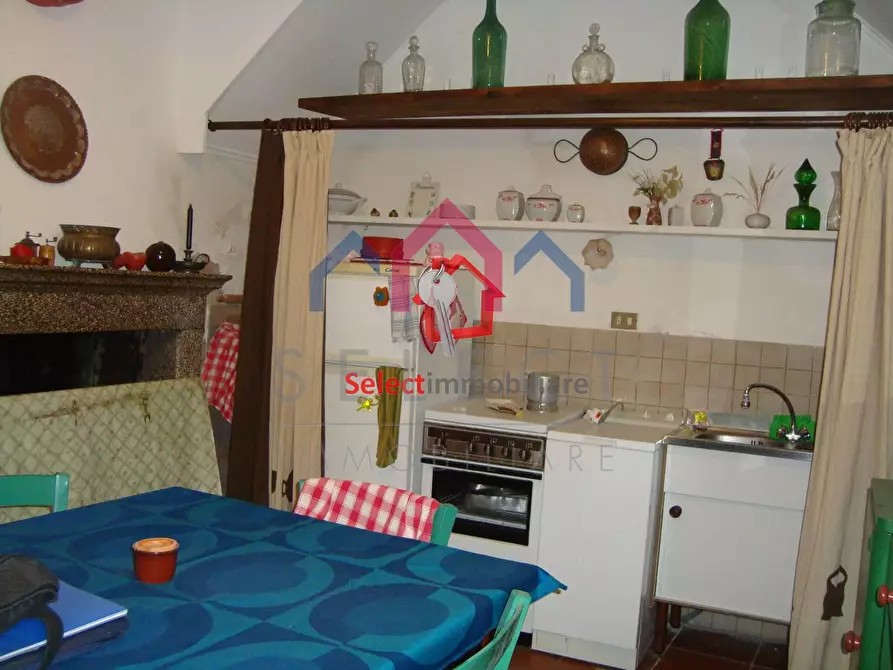 Immagine 3 di Casa semindipendente in vendita  a Bagni Di Lucca