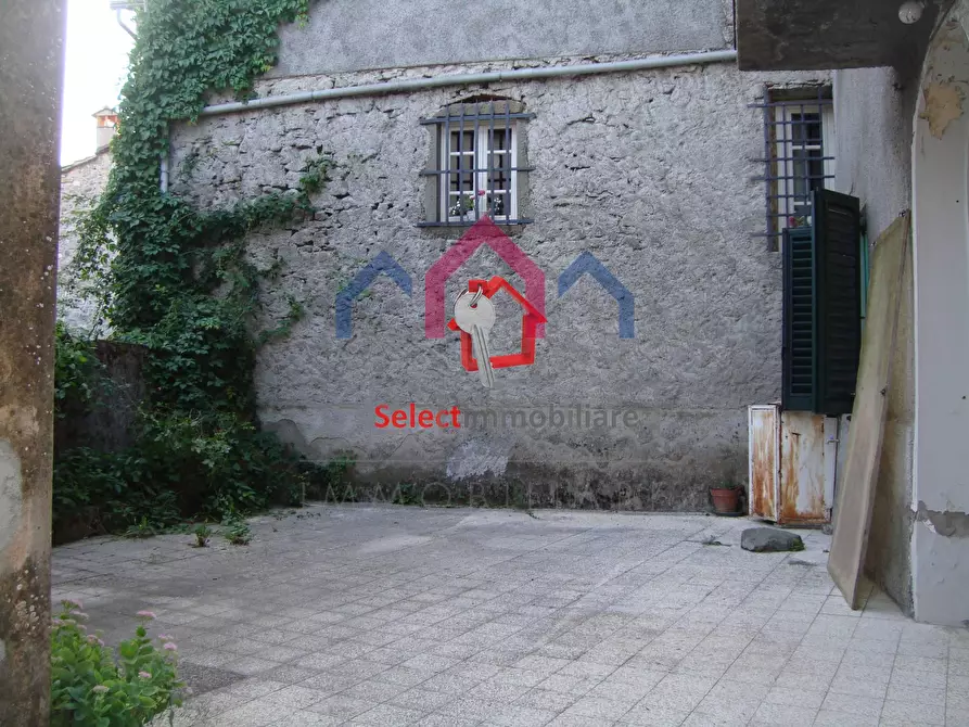 Immagine 41 di Casa semindipendente in vendita  a Bagni Di Lucca