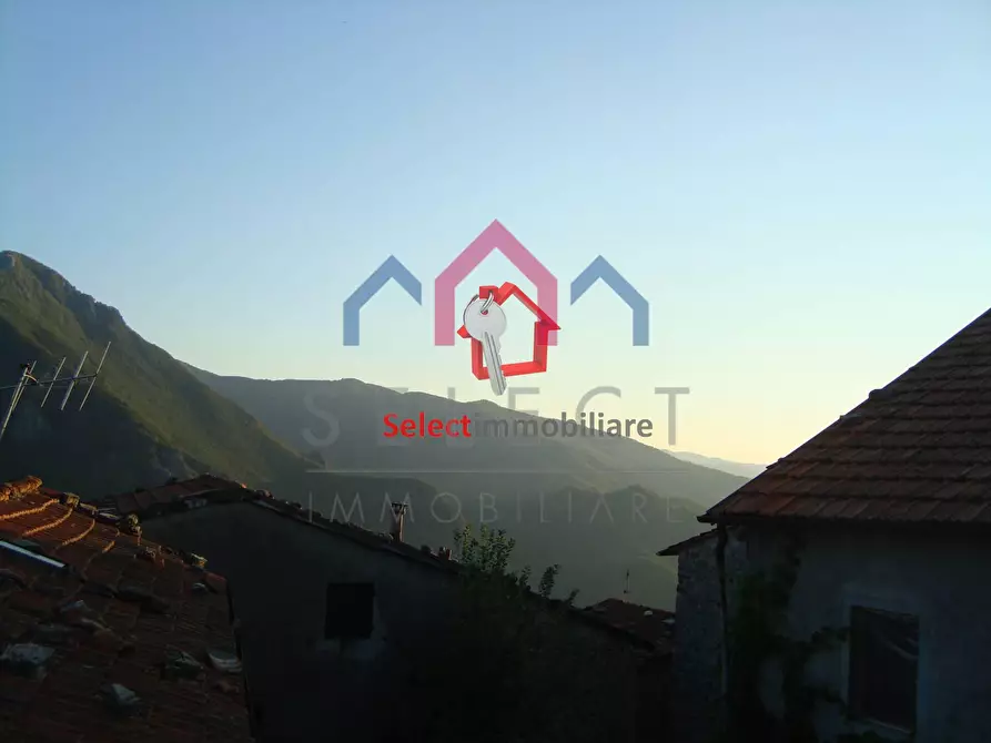 Immagine 50 di Casa semindipendente in vendita  a Bagni Di Lucca