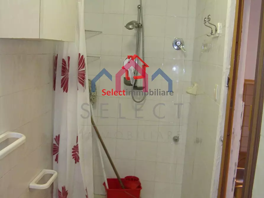 Immagine 11 di Casa semindipendente in vendita  a Bagni Di Lucca