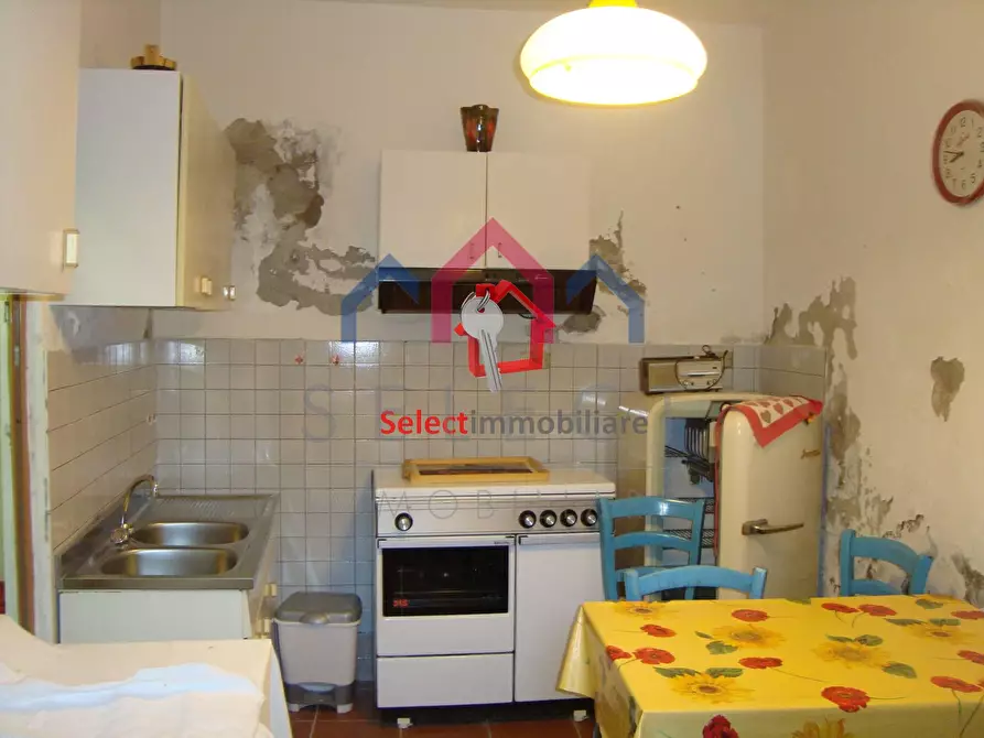 Immagine 13 di Casa semindipendente in vendita  a Bagni Di Lucca