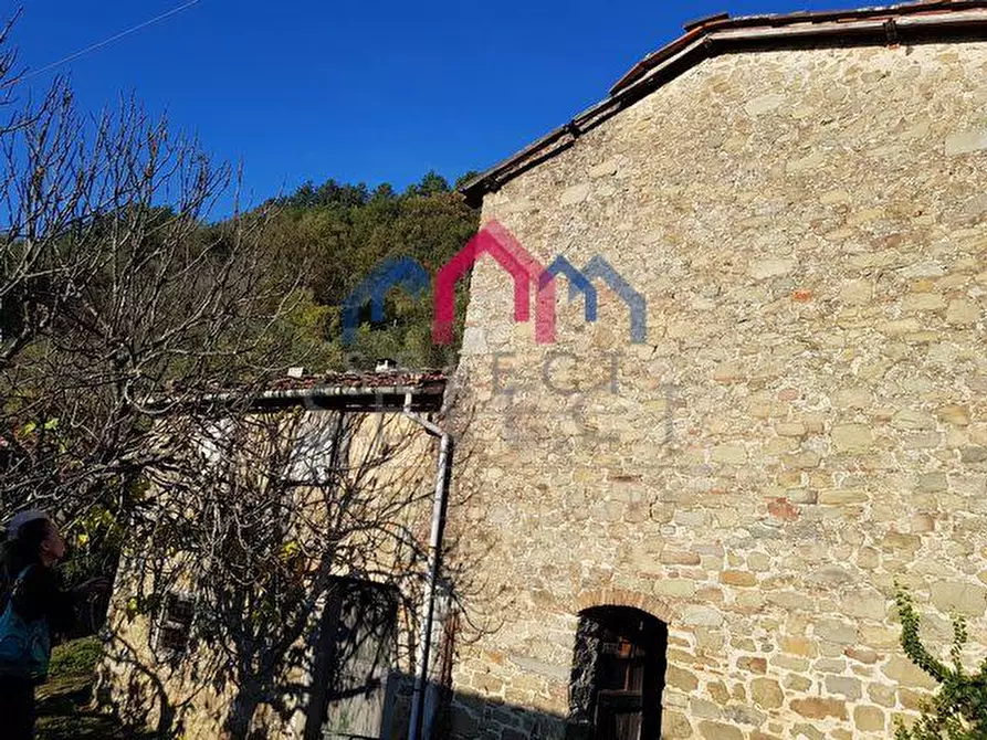 Immagine 2 di Rustico / casale in vendita  a Bagni Di Lucca