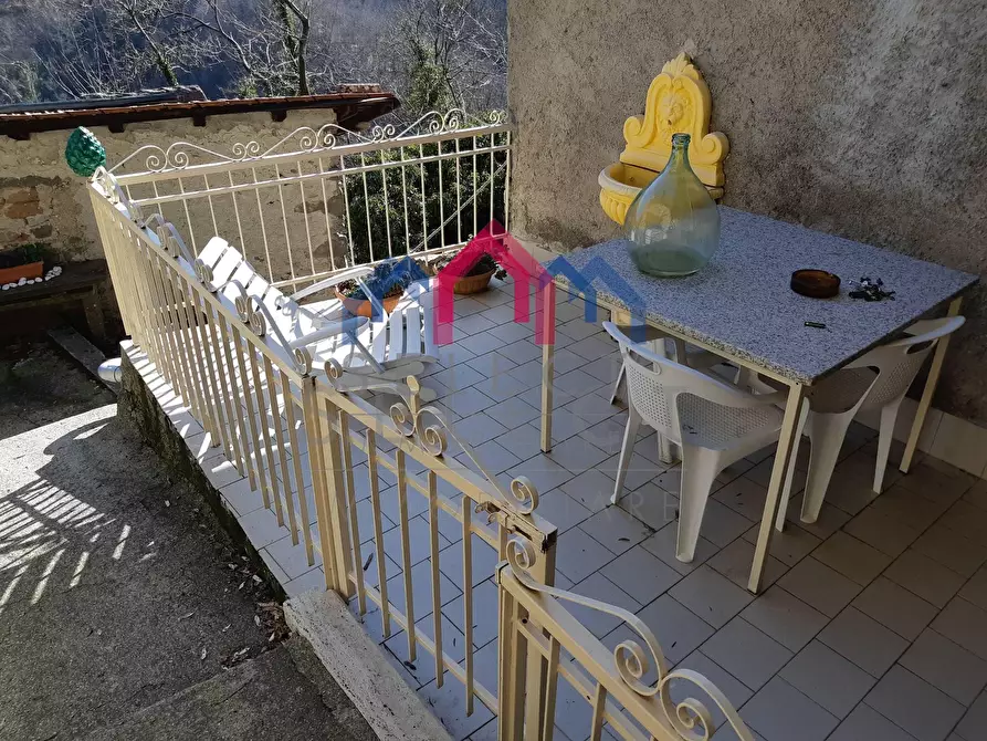 Immagine 2 di Casa semindipendente in vendita  a Pescaglia