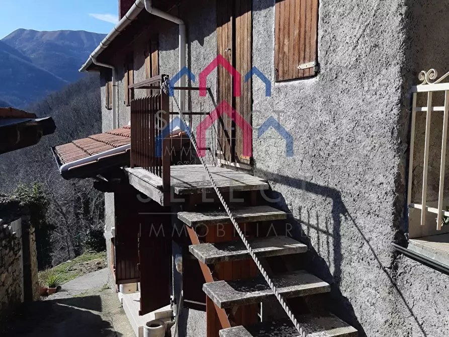 Immagine 4 di Appartamento in vendita  a Pescaglia