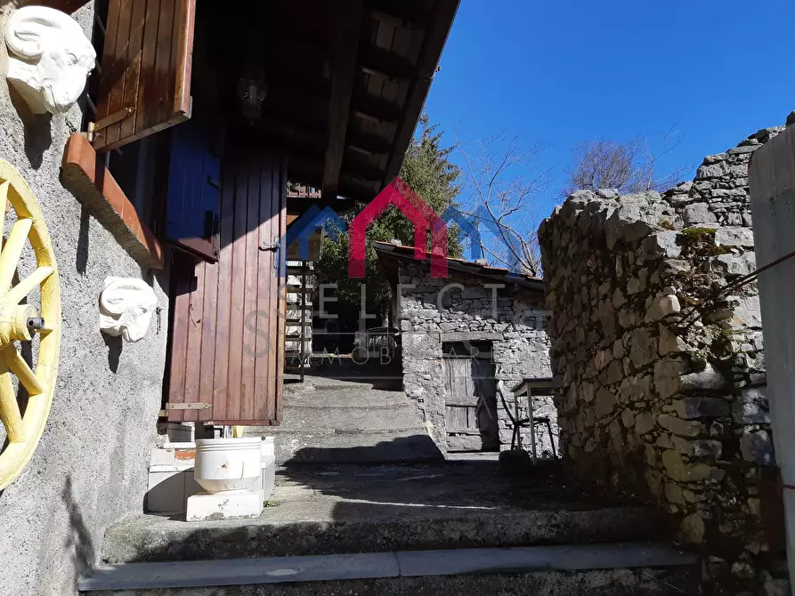 Immagine 3 di Appartamento in vendita  a Pescaglia