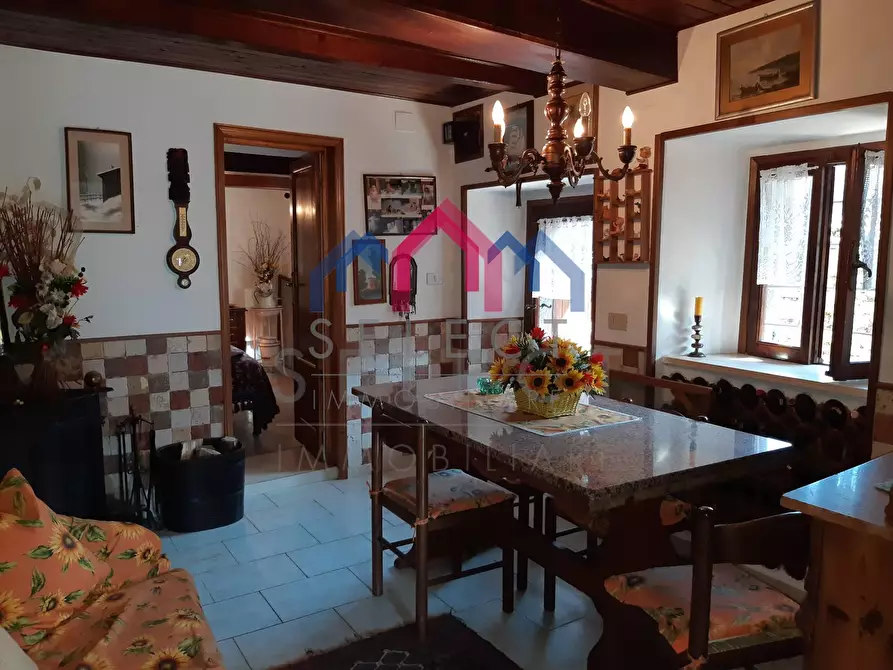 Immagine 2 di Appartamento in vendita  a Pescaglia