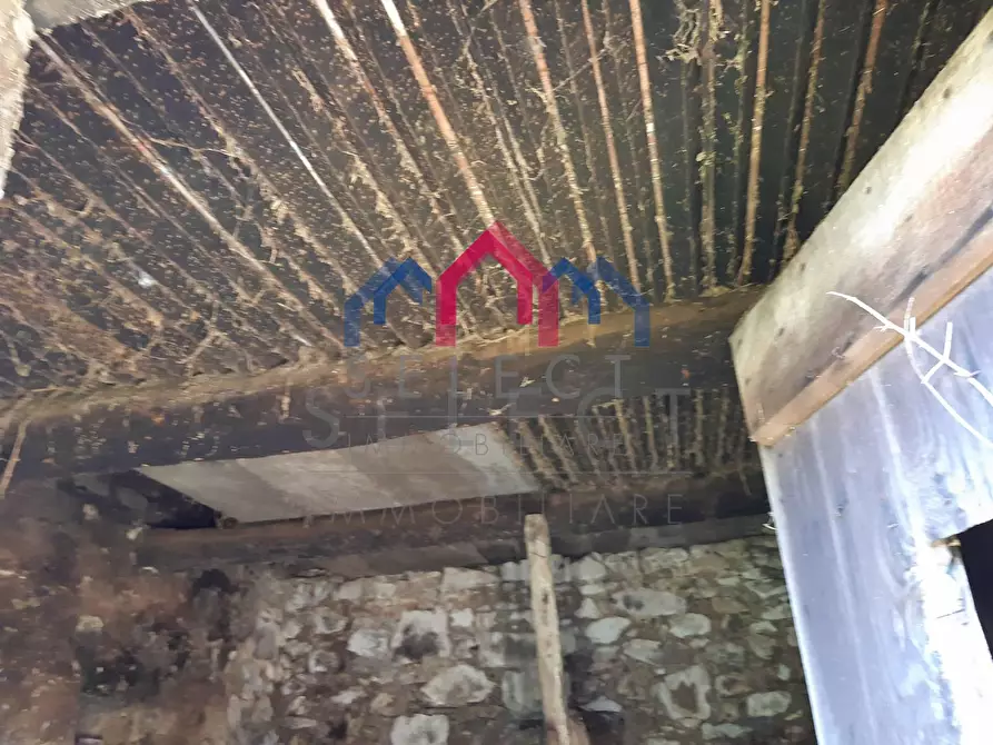 Immagine 33 di Casa semindipendente in vendita  a Borgo A Mozzano
