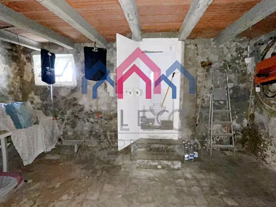 Immagine 28 di Casa semindipendente in vendita  a Borgo A Mozzano