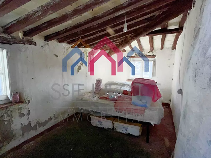 Immagine 20 di Casa semindipendente in vendita  a Borgo A Mozzano