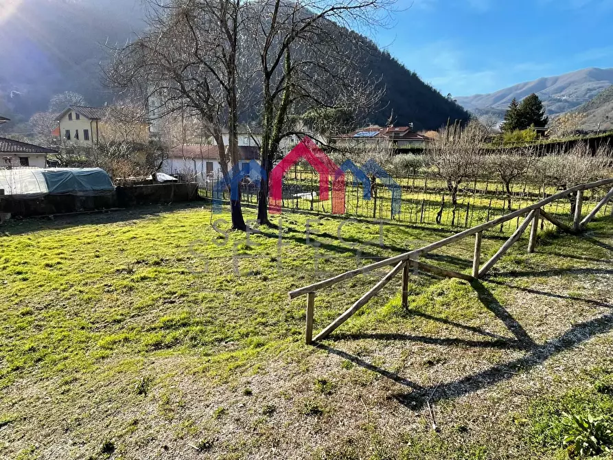 Immagine 5 di Rustico / casale in vendita  a Borgo A Mozzano