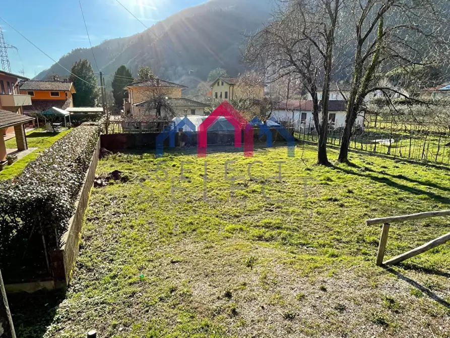 Immagine 4 di Rustico / casale in vendita  a Borgo A Mozzano