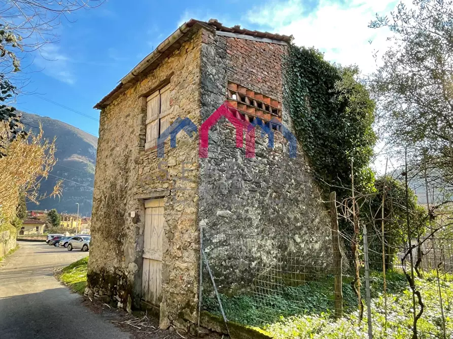 Immagine 16 di Rustico / casale in vendita  a Borgo A Mozzano