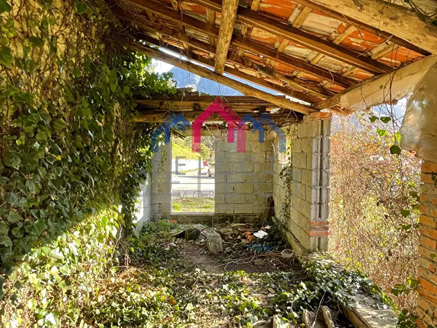 Immagine 19 di Rustico / casale in vendita  a Borgo A Mozzano