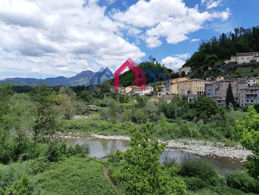 Immagine 39 di Appartamento in vendita  a Castelnuovo Di Garfagnana