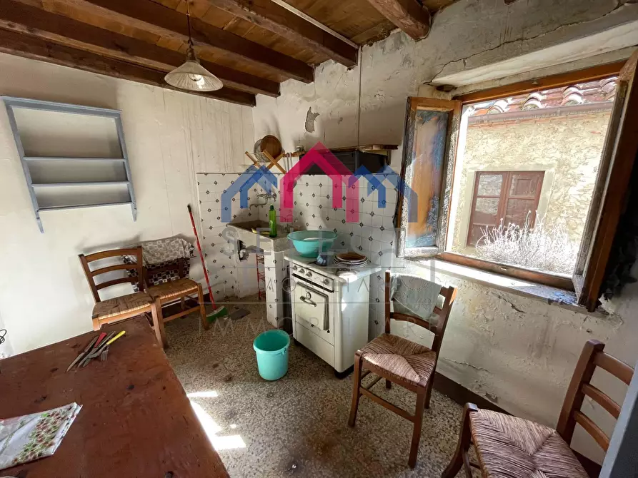 Immagine 7 di Casa semindipendente in vendita  a Bagni Di Lucca