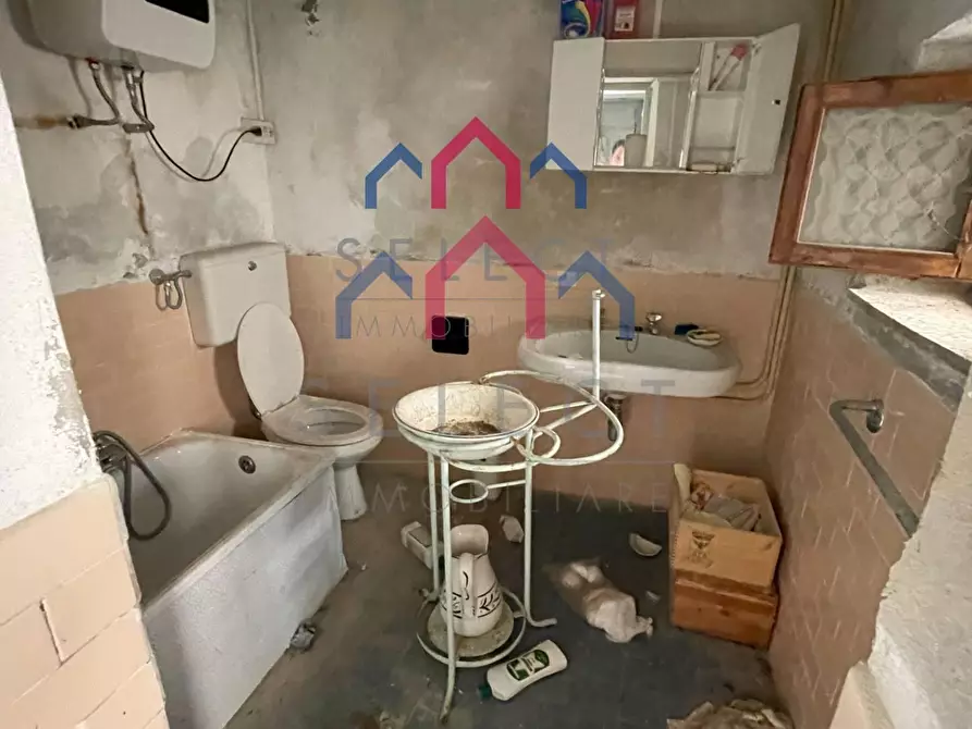 Immagine 4 di Casa semindipendente in vendita  a Bagni Di Lucca