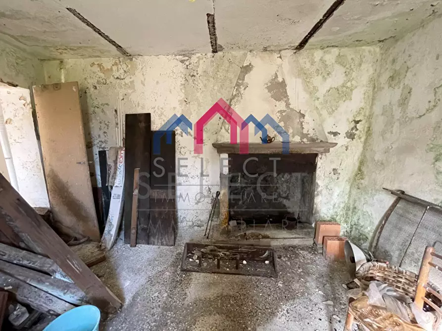 Immagine 11 di Casa semindipendente in vendita  a Bagni Di Lucca