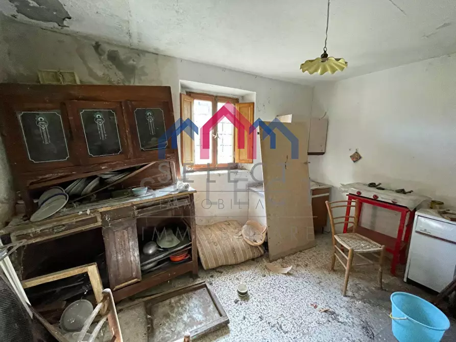 Immagine 9 di Casa semindipendente in vendita  a Bagni Di Lucca