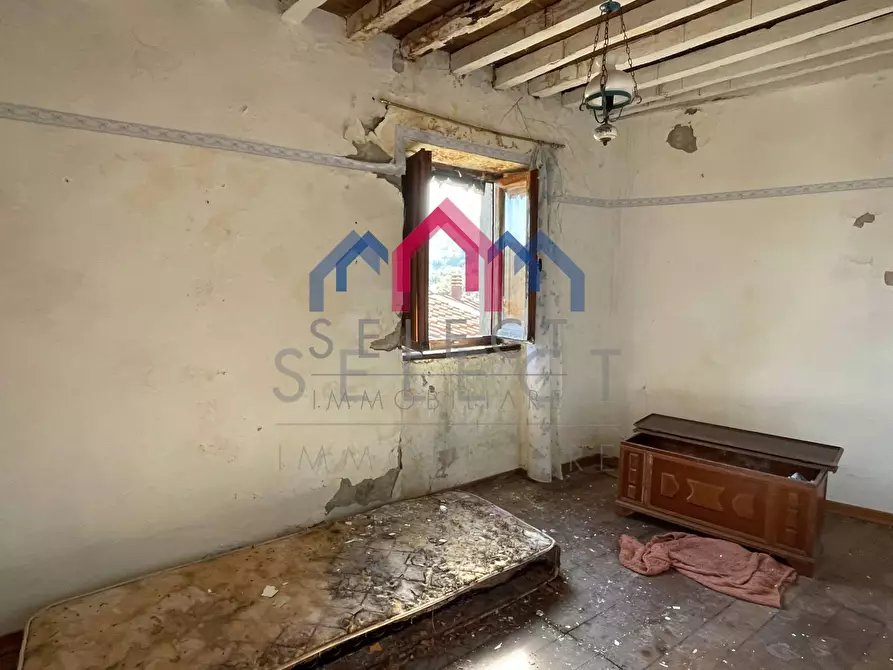 Immagine 16 di Casa semindipendente in vendita  a Bagni Di Lucca