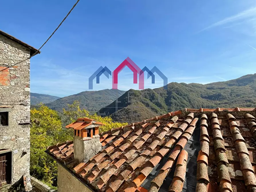 Immagine 22 di Casa semindipendente in vendita  a Bagni Di Lucca