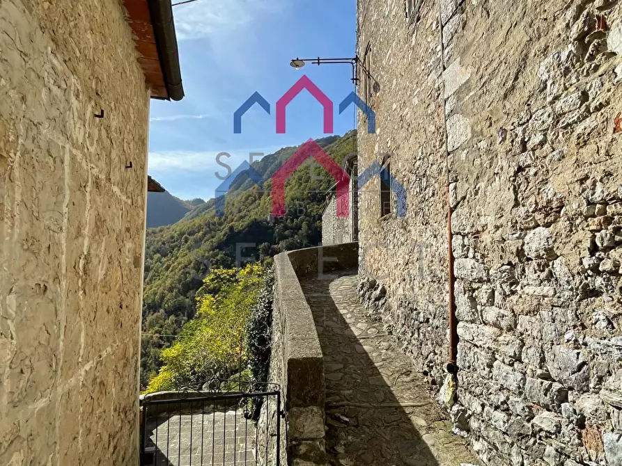 Immagine 32 di Casa semindipendente in vendita  a Bagni Di Lucca
