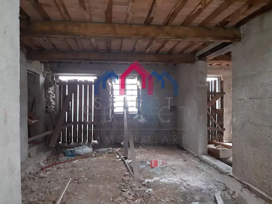 Immagine 12 di Casa semindipendente in vendita  a Capannori