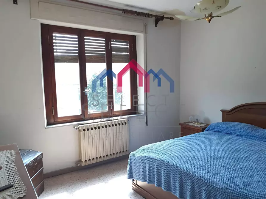 Immagine 39 di Casa semindipendente in vendita  a Borgo A Mozzano