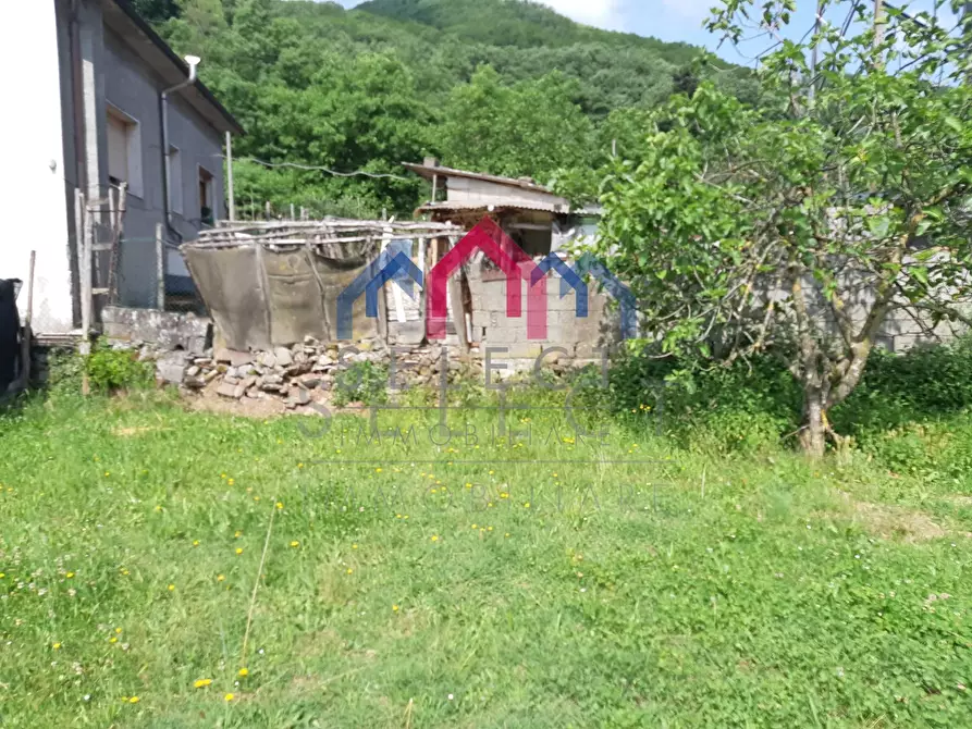 Immagine 56 di Casa semindipendente in vendita  a Borgo A Mozzano