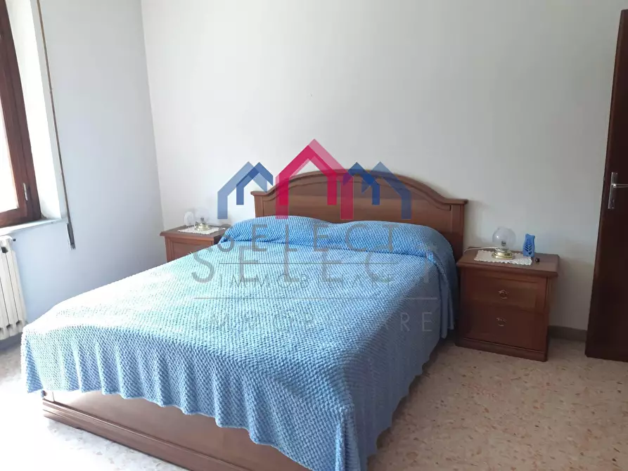 Immagine 38 di Casa semindipendente in vendita  a Borgo A Mozzano