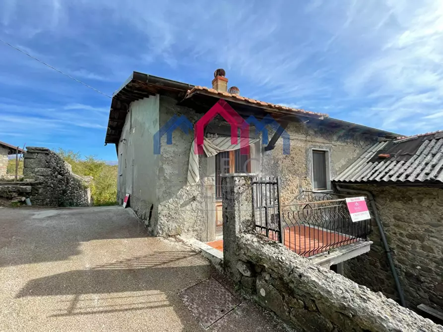 Immagine 5 di Appartamento in vendita  a Minucciano