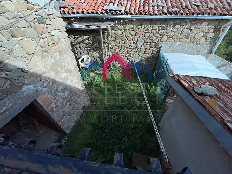 Immagine 27 di Appartamento in vendita  a Minucciano