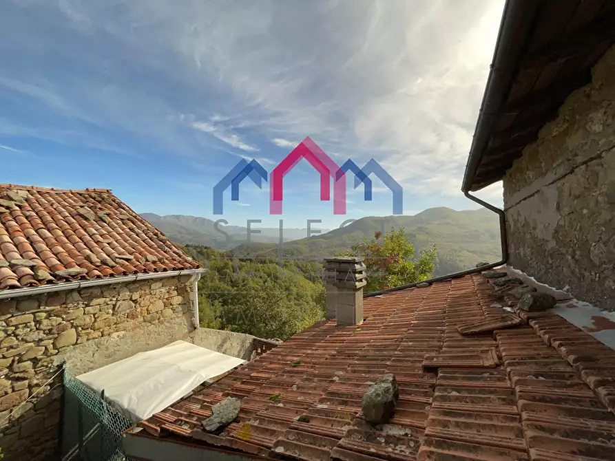 Immagine 28 di Appartamento in vendita  a Minucciano