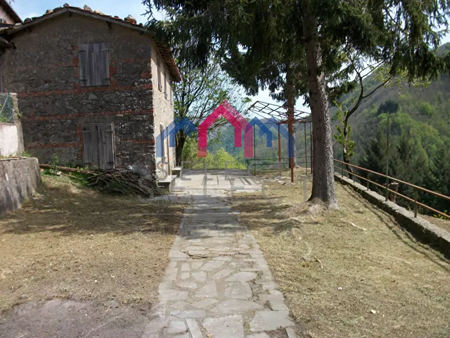 Immagine 12 di Rustico / casale in vendita  a Fabbriche Di Vergemoli