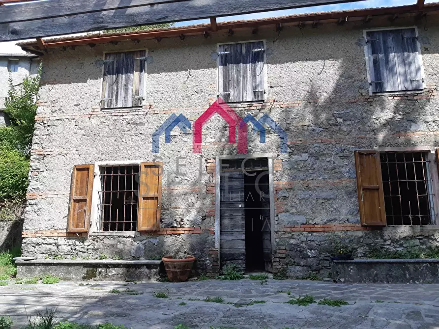 Immagine 60 di Rustico / casale in vendita  a Fabbriche Di Vergemoli