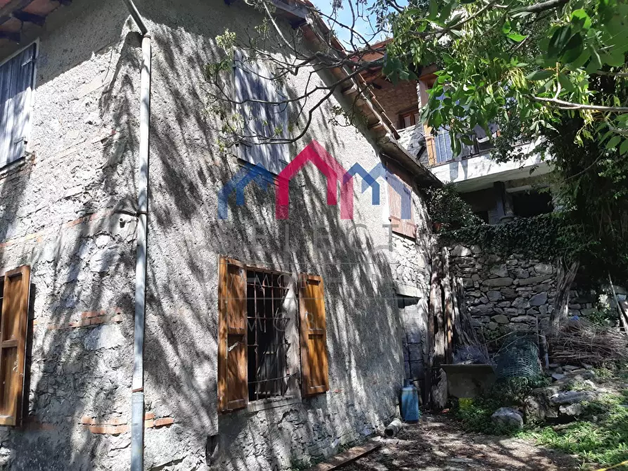 Immagine 70 di Rustico / casale in vendita  a Fabbriche Di Vergemoli