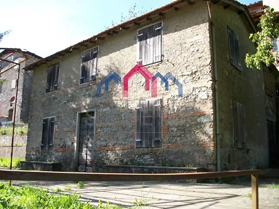 Immagine 7 di Rustico / casale in vendita  a Fabbriche Di Vergemoli